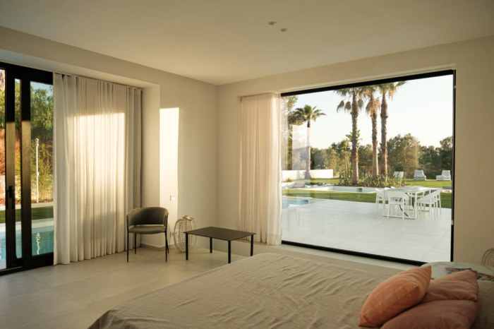 Building wealth through stock market investing